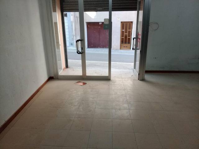 Local comercial en Alquiler en Centre Vila