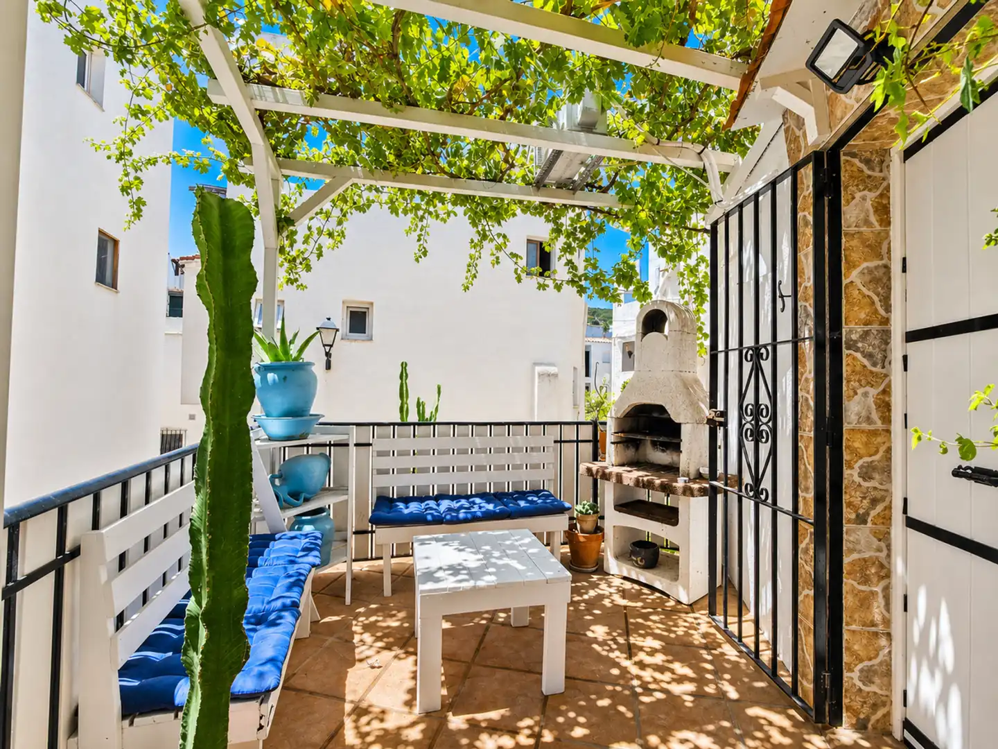 Terrassa de Apartament en venda en Manilva amb Aire condicionat, Terrassa i Piscina
