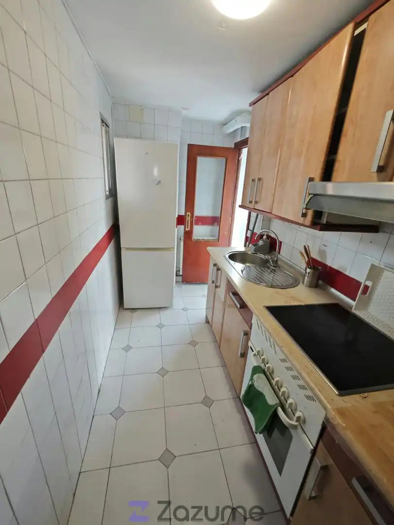 Kitchen of Flat for rent in Torrejón de Ardoz  with Air Conditioner, Heating and Parquet flooring