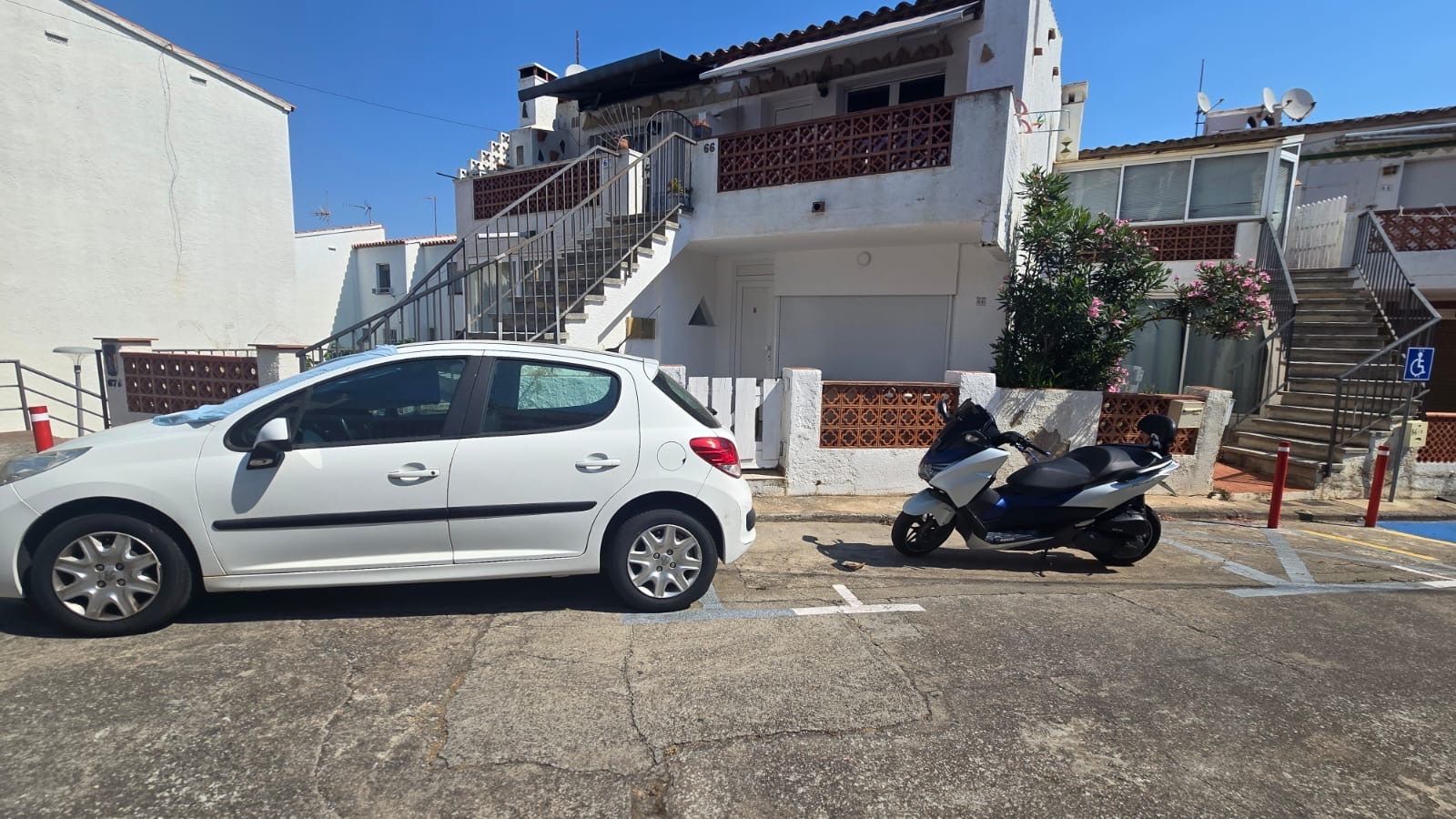 Parking of Apartment for sale in Roses  with Air Conditioner, Terrace and Community pool