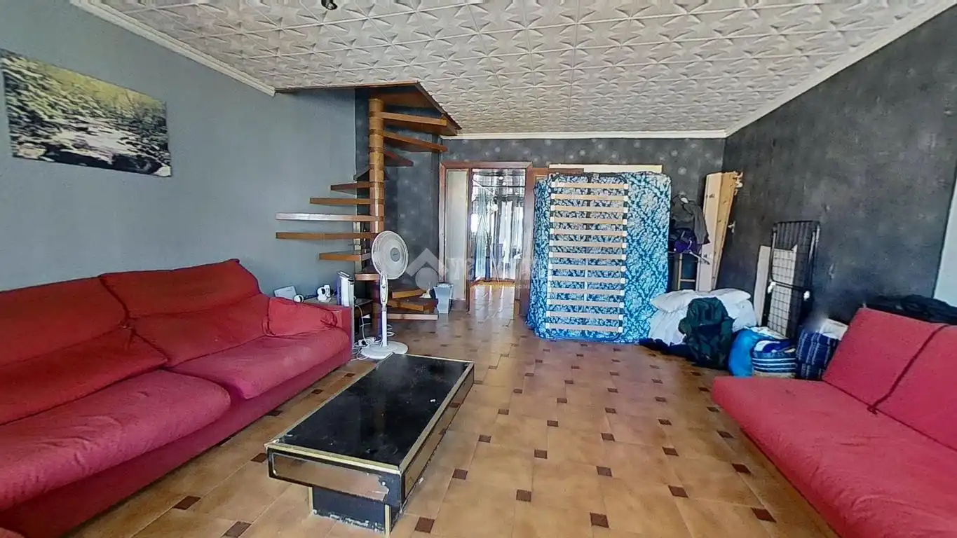 Sala d'estar de Dúplex en venda en Barcelona amb Aire condicionat, Calefacció i Balcó