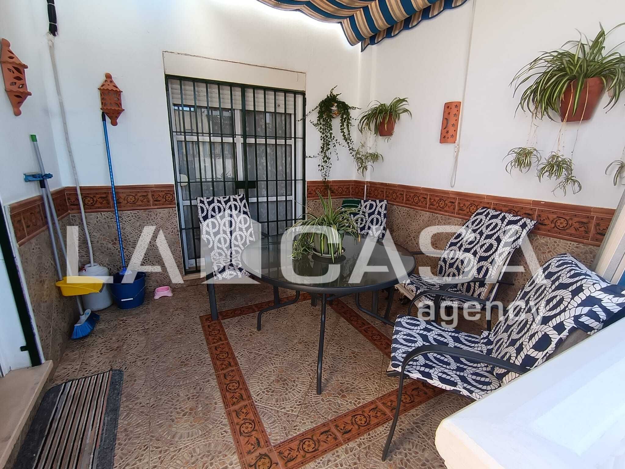 Terrace of Single-family semi-detached for sale in Dos Hermanas  with Storage room