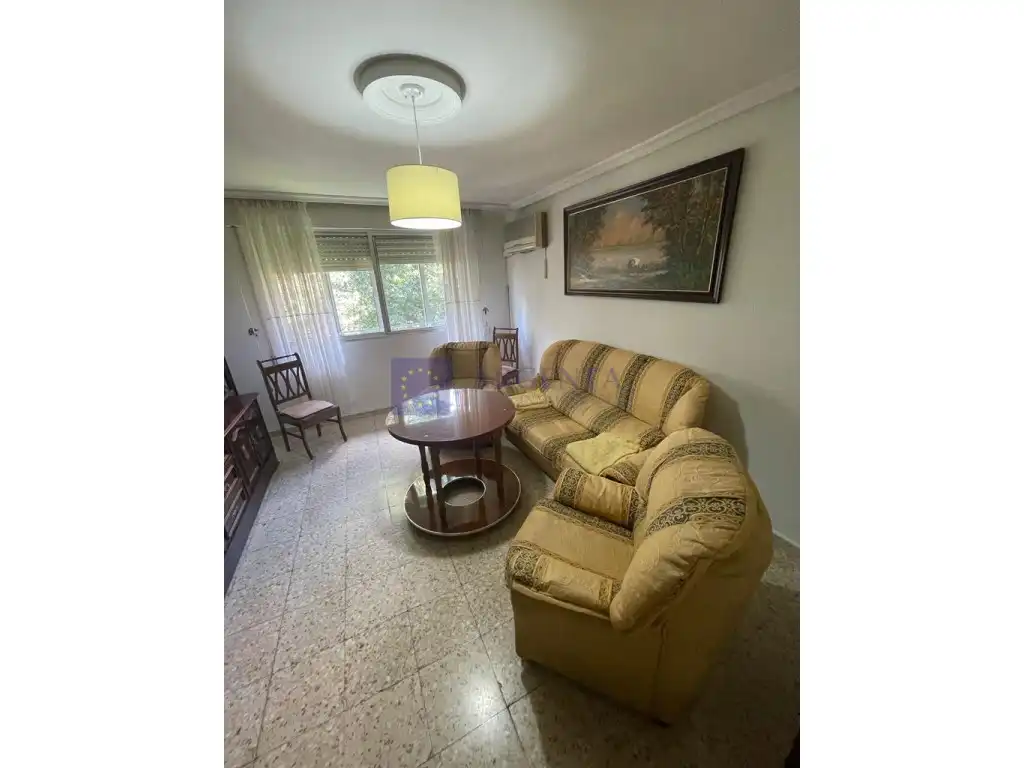 Piso con ascensor en alquiler en Centro