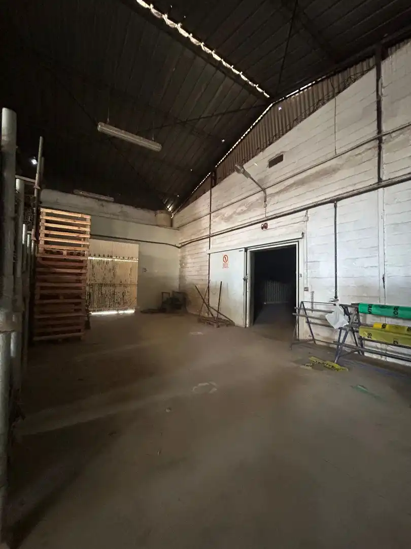 Nau industrial en venda a Avenida de Brenes 7, imagen 22