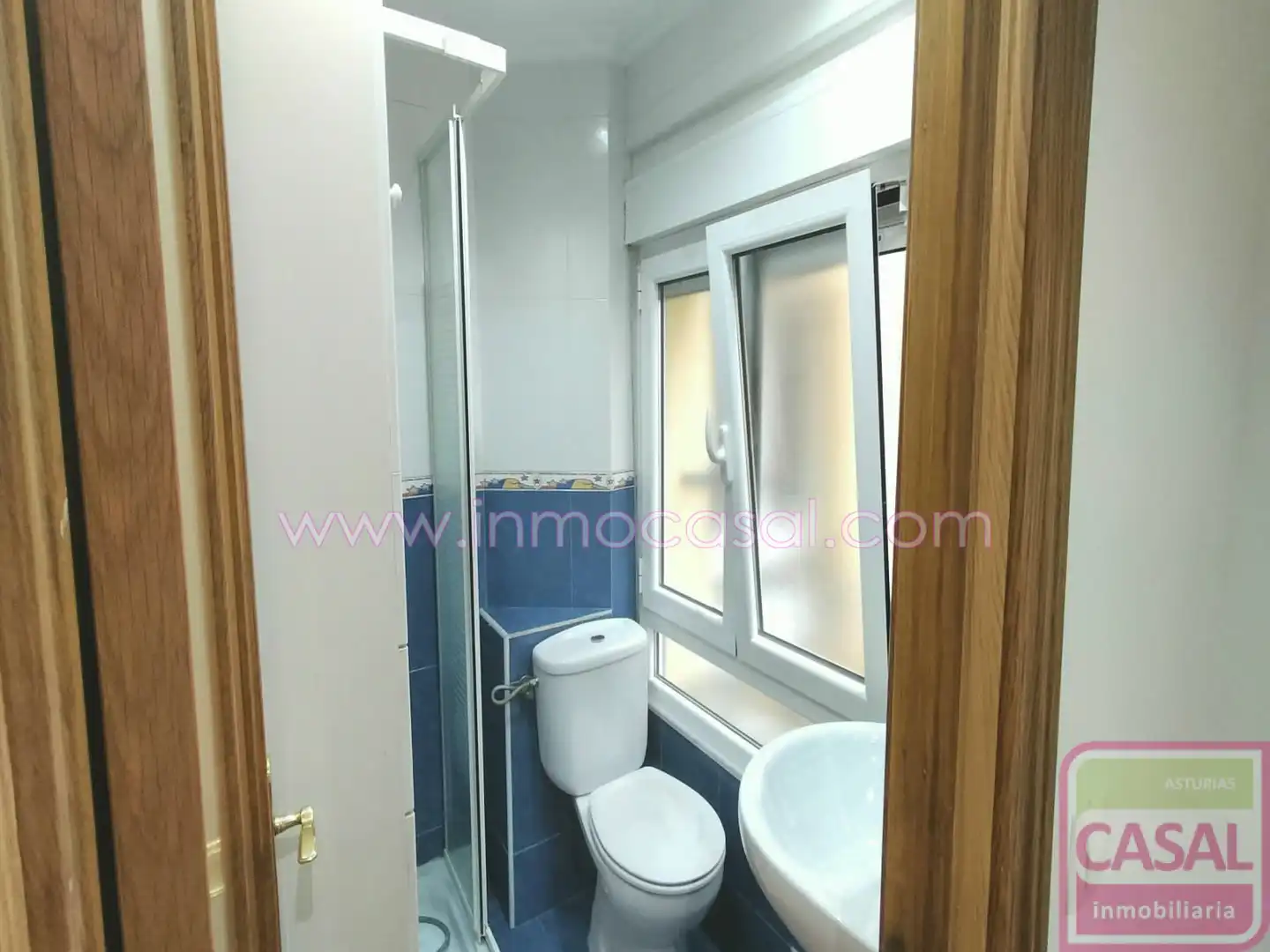 Baño de Piso en venta en Proaza con Calefacción