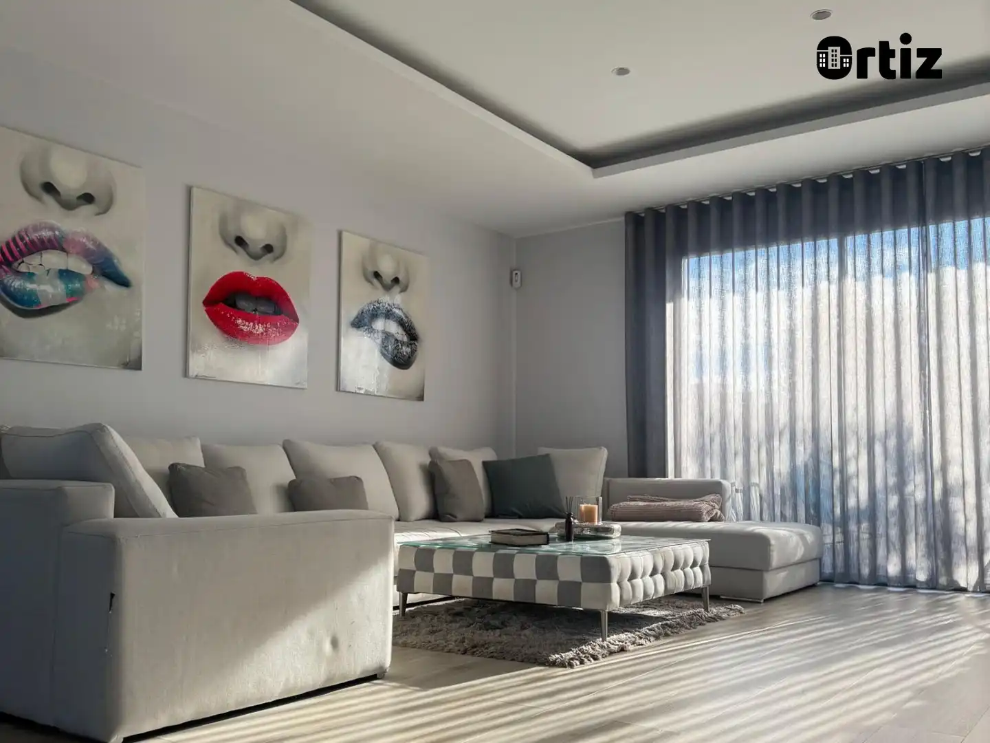 Sala de estar de Casa o chalet en venta en Torrejón de Ardoz con Calefacción, Terraza y Piscina