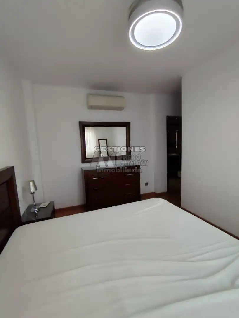 Flat for rent in Calle Minerva, Avda. Federico Garcia Lorca - Nueva Estación Autobuses