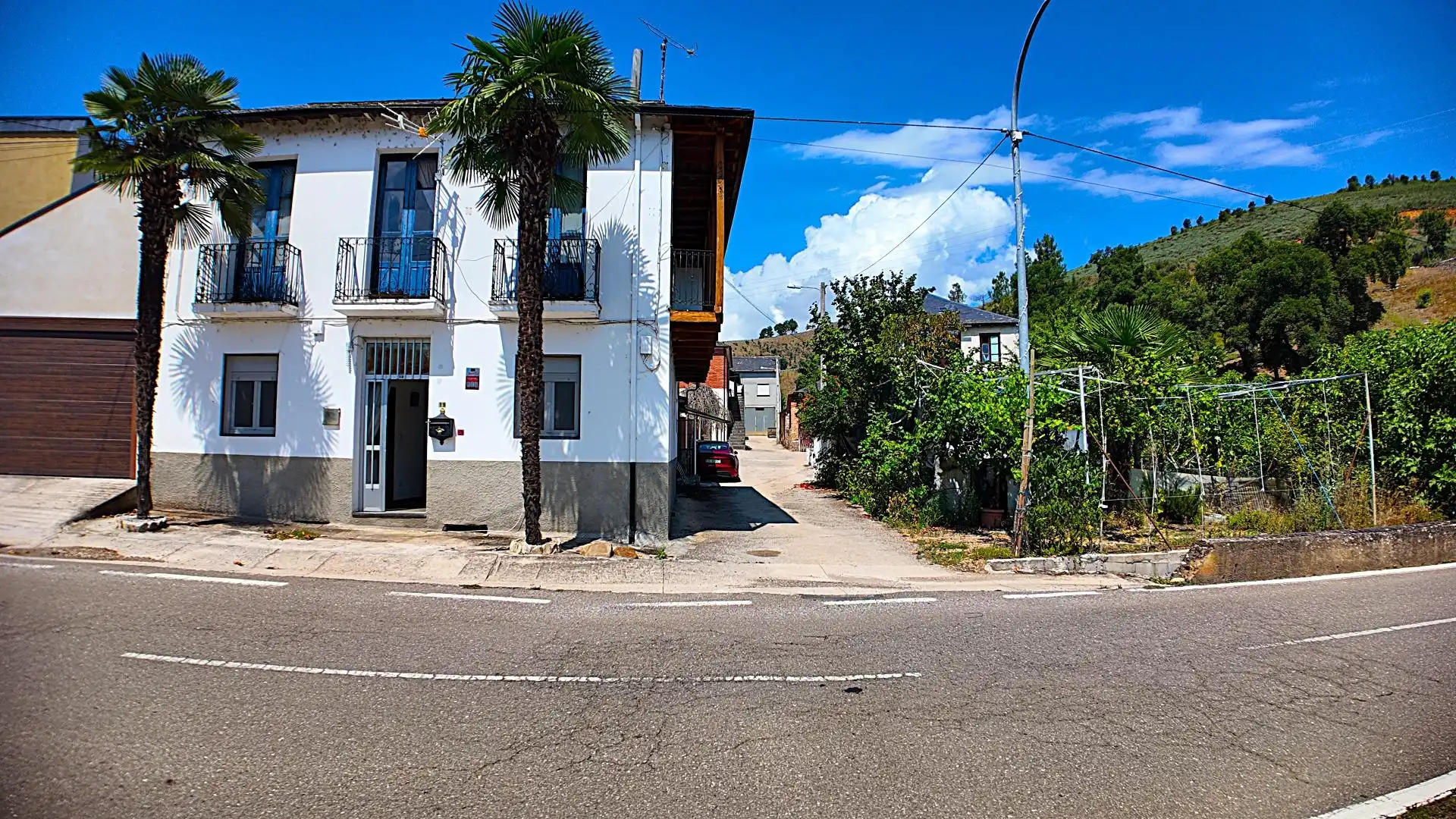 Exterior view of Houses for sale in Rubiá  with Heating, Private garden and Storage room