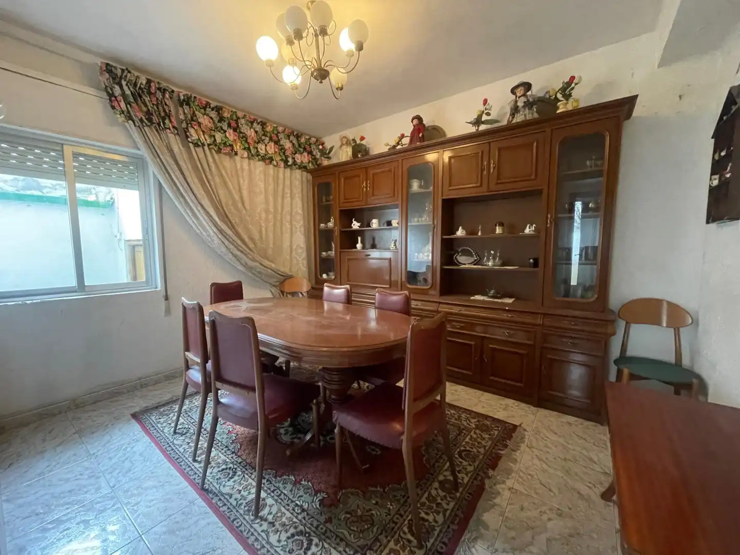 Esszimmer von Einfamilien-Reihenhaus zum Verkauf in Ponferrada mit Heizung und Terrasse