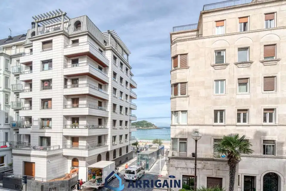 Exterior view of Flat for sale in Donostia - San Sebastián   with Heating and Balcony