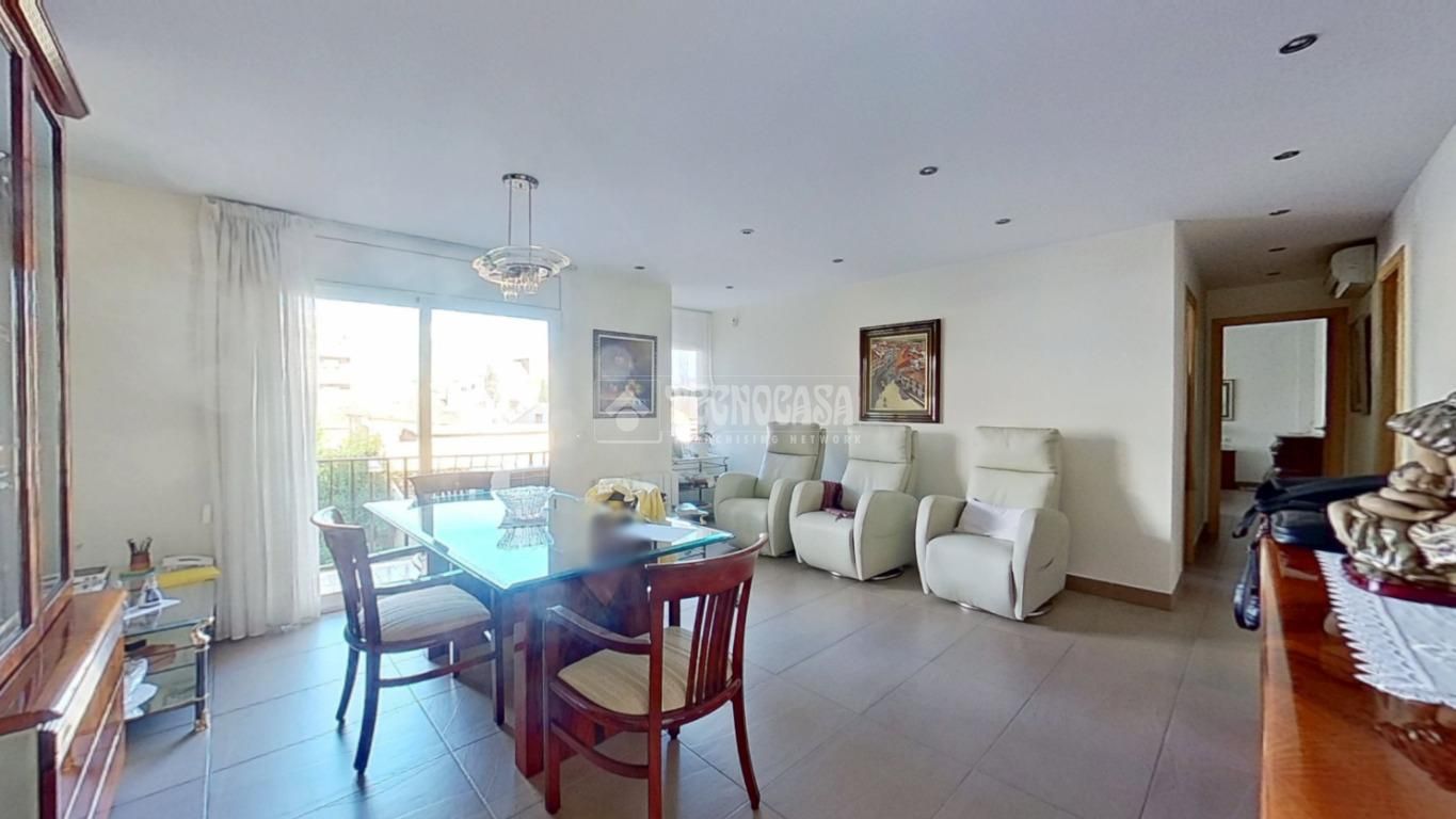 Living room of Flat for sale in Cerdanyola del Vallès  with Heating and Balcony