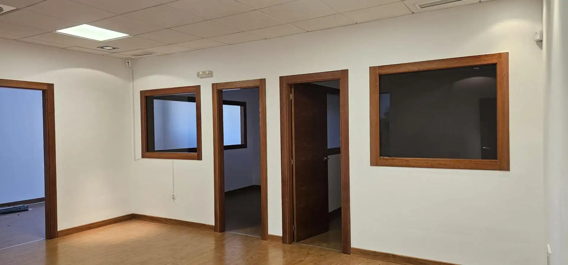 Oficina de alquiler en Elche / Elx con Aire acondicionado y Calefacción