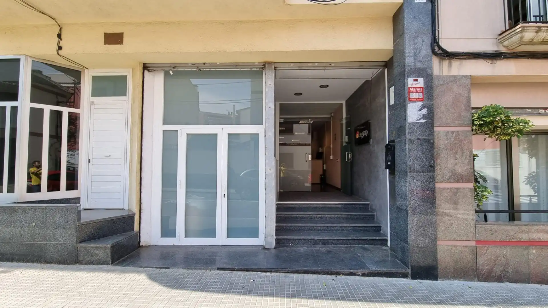 Business premises for sale in Poble, imagen 2