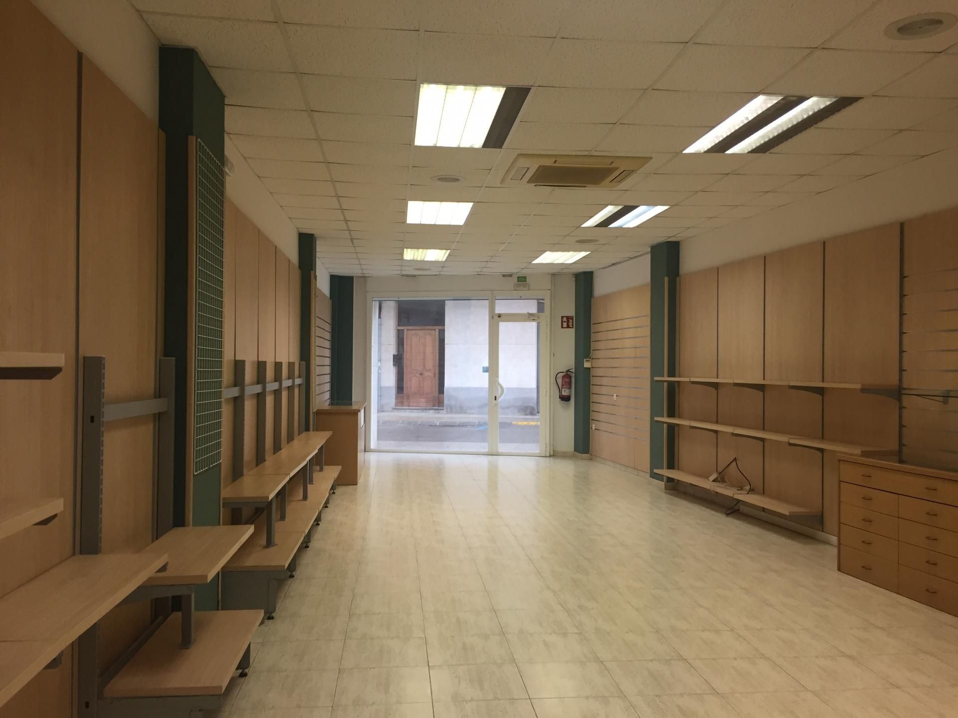 Local de lloguer a d'Arbeca, 24, Mollerussa
