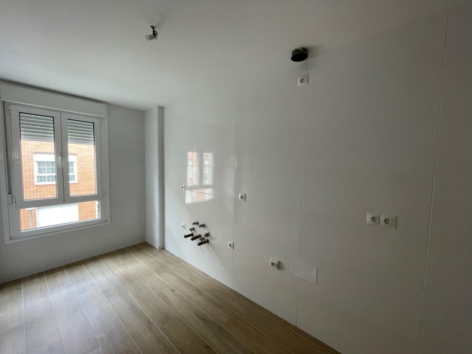 Bedroom of Flat for sale in Ponferrada  with Heating, Terrace and Storage room