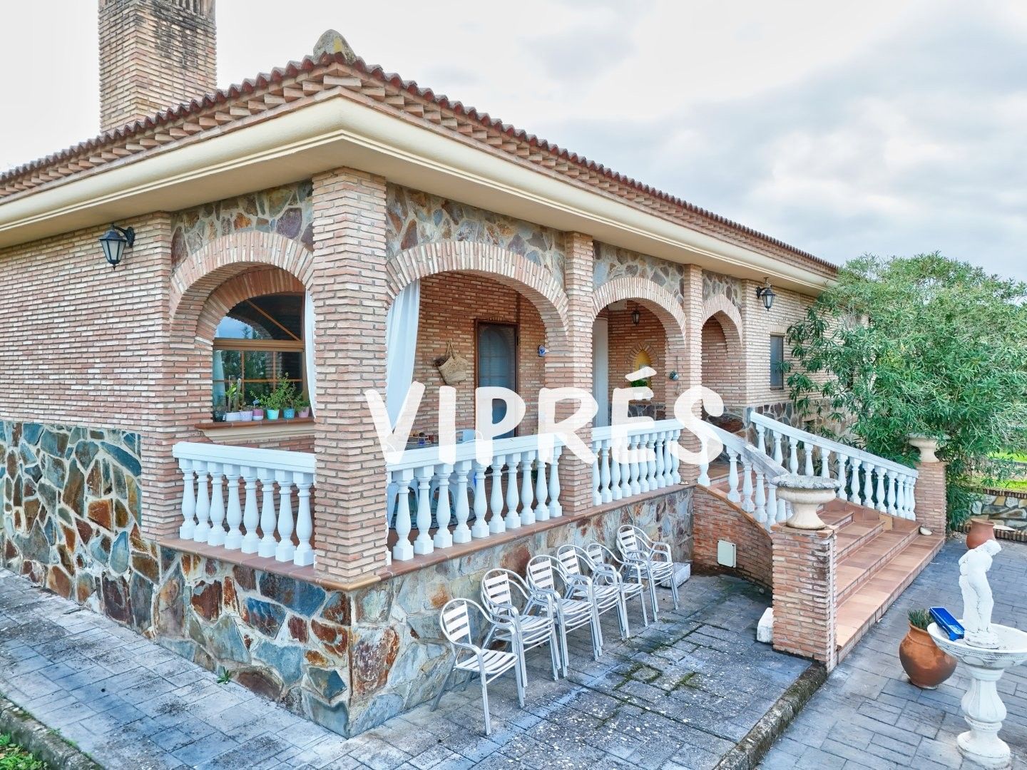 Exterior view of House or chalet for sale in Malpartida de Cáceres  with Air Conditioner, Heating and Terrace