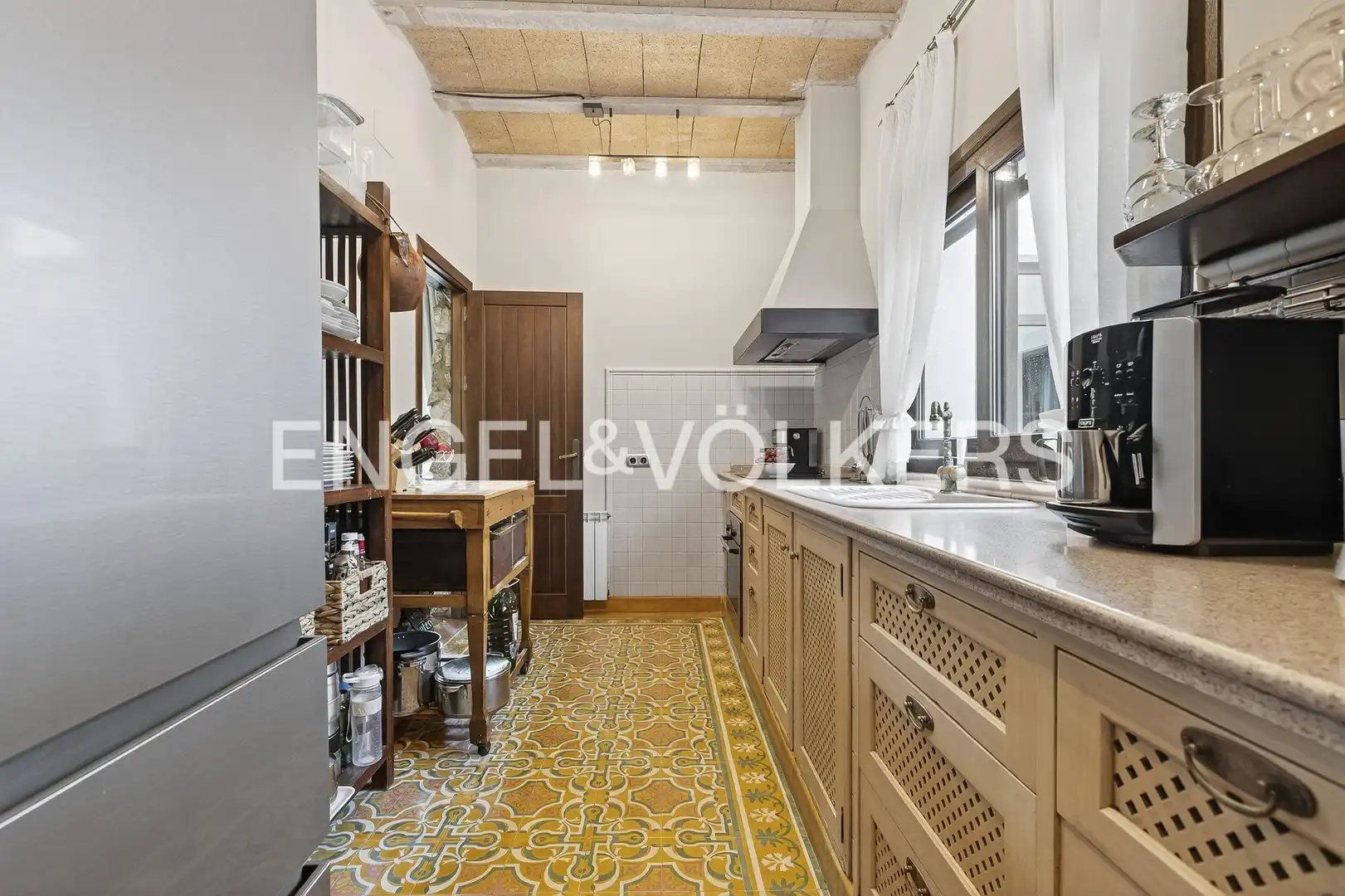 Cocina de Finca rústica en venta en La Puebla del Río con Aire acondicionado, Calefacción y Jardín privado