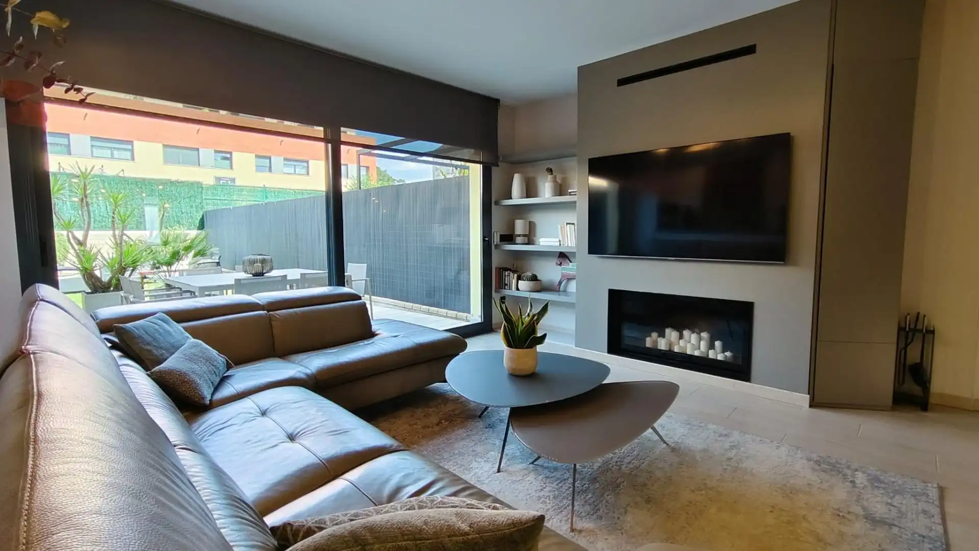 Sala de estar de Casa adosada en venta en Quart con Calefacción, Jardín privado y Terraza