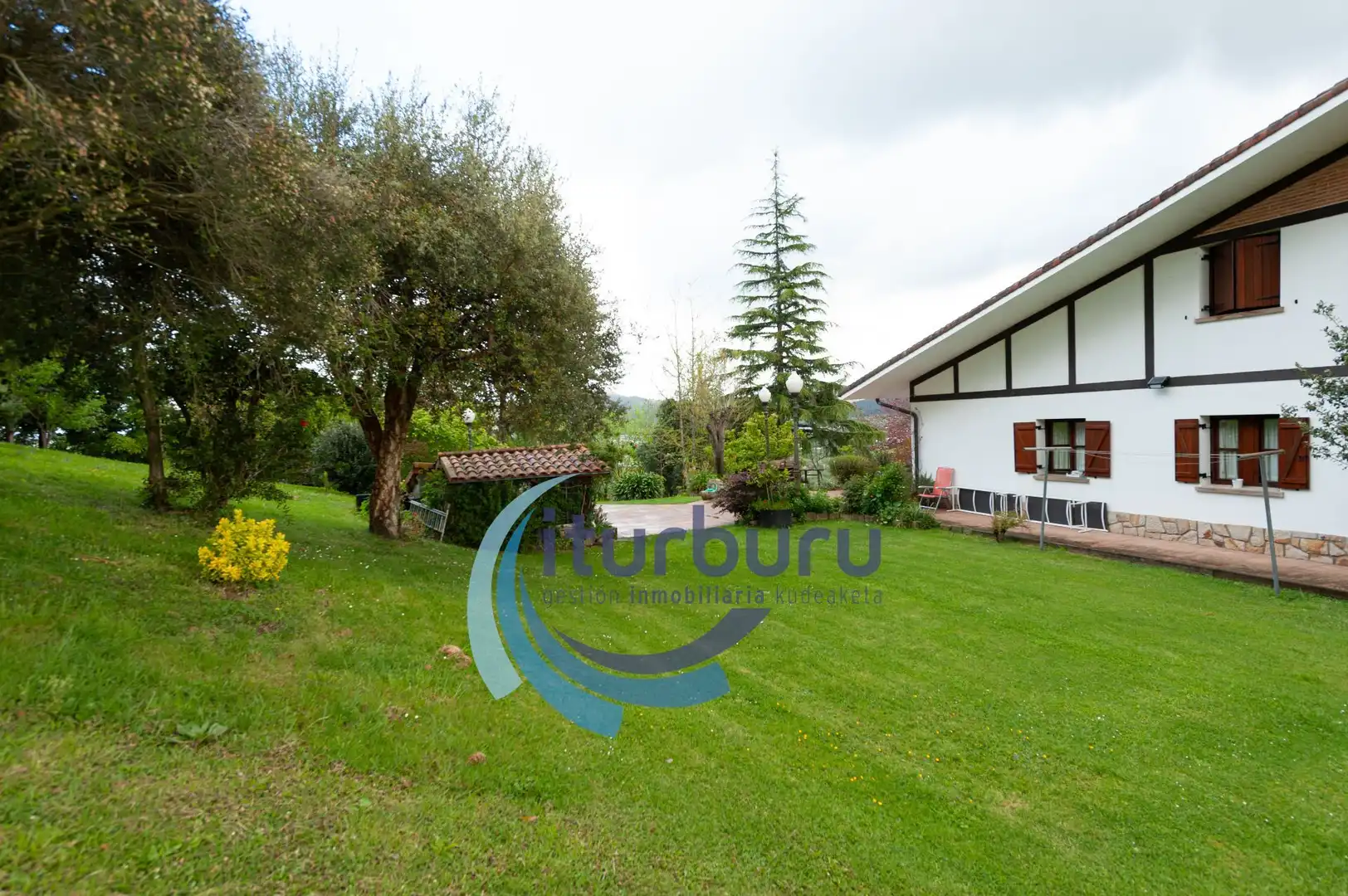 Jardín de Casa o chalet en venta en Zamudio con Calefacción, Jardín privado y Terraza