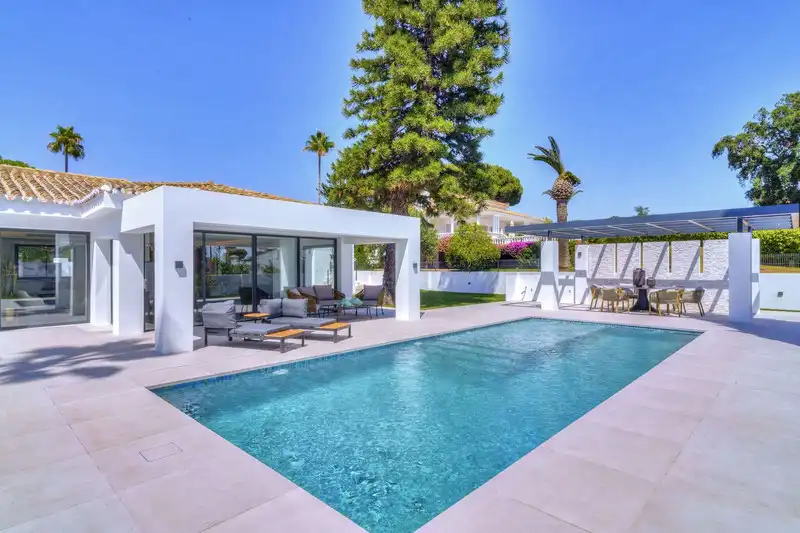 Casa con terraza en venta en Elviria - Cabopino, imagen 2