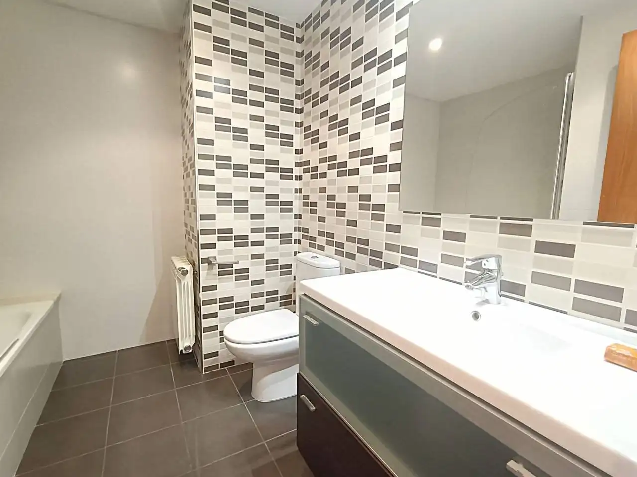 Badezimmer von Wohnung zum Verkauf in Folgueroles, Barcelona