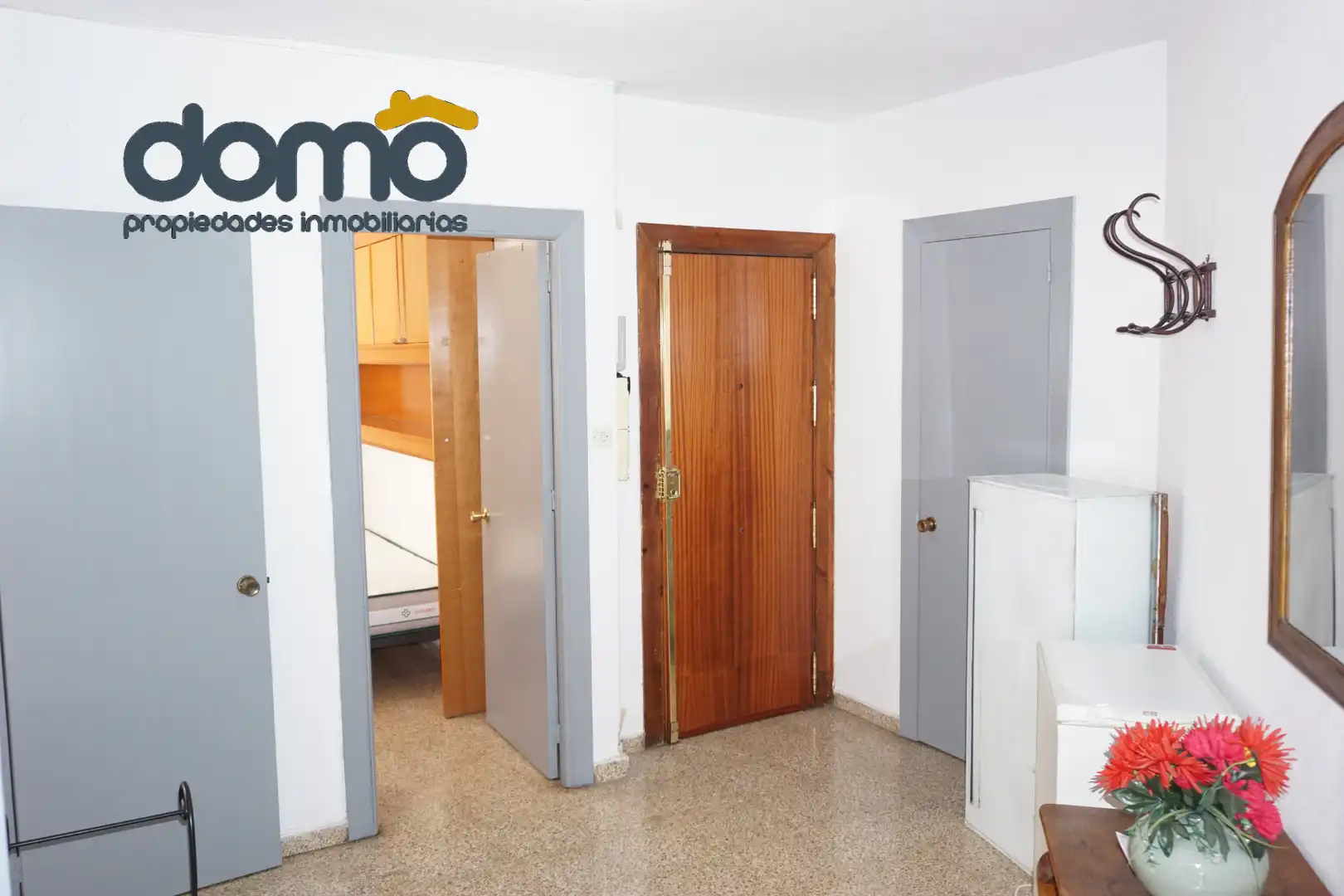 Piso en venta en Granada con Calefacción, Amueblado y Horno
