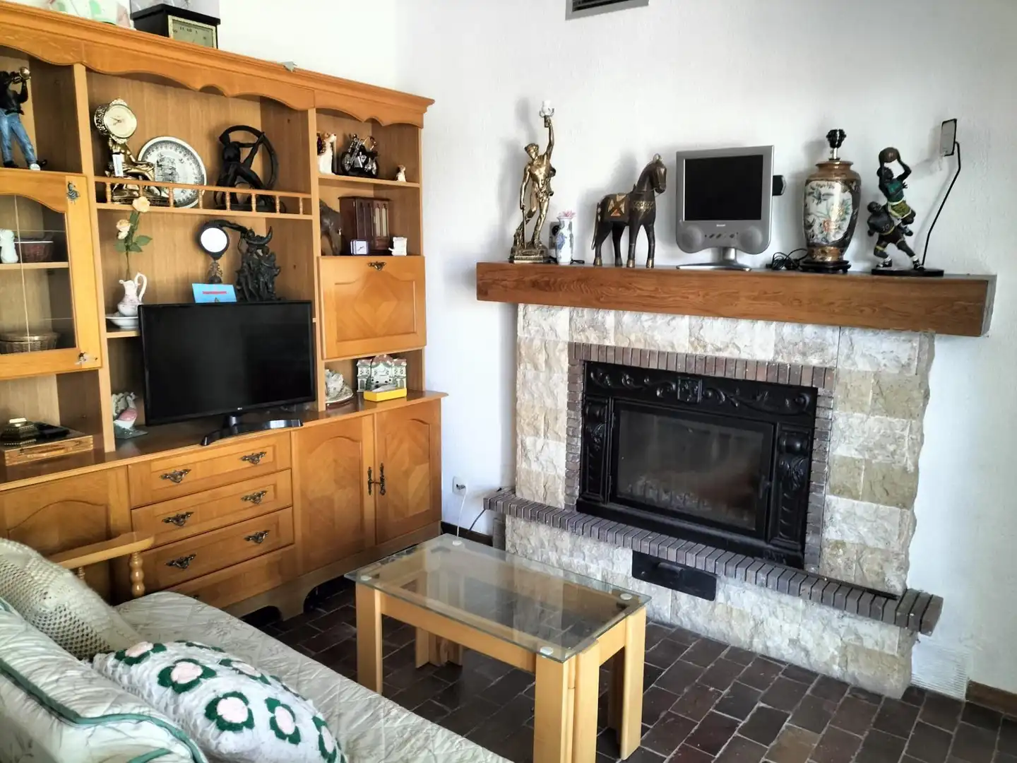 Sala de estar de Finca rústica en venta en Palencia con Calefacción, Jardín privado y Parquet