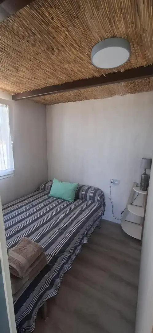 Dormitori de Finca rústica en venda en Chiclana de la Frontera amb Jardí privat i Traster