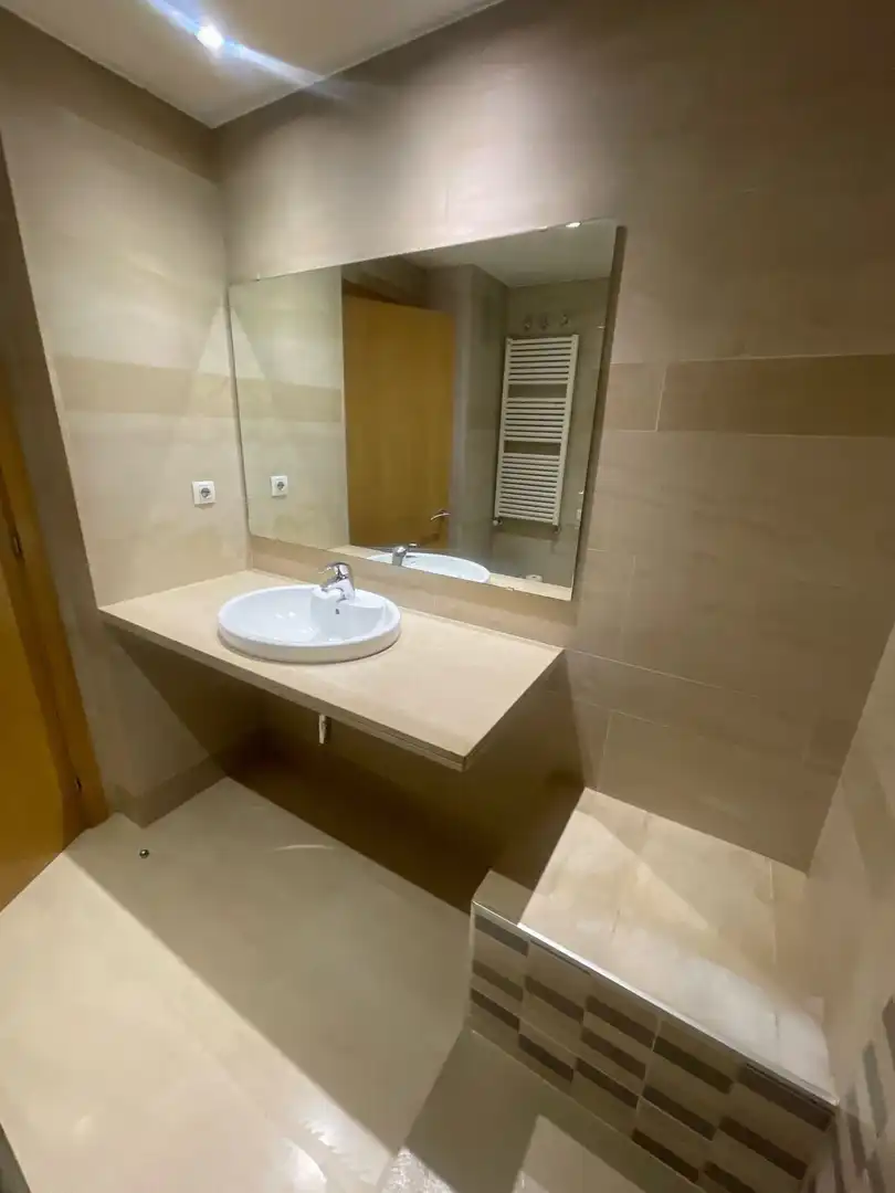 Bathroom of Flat for rent in Sant Cugat del Vallès  with Air Conditioner, Heating and Storage room