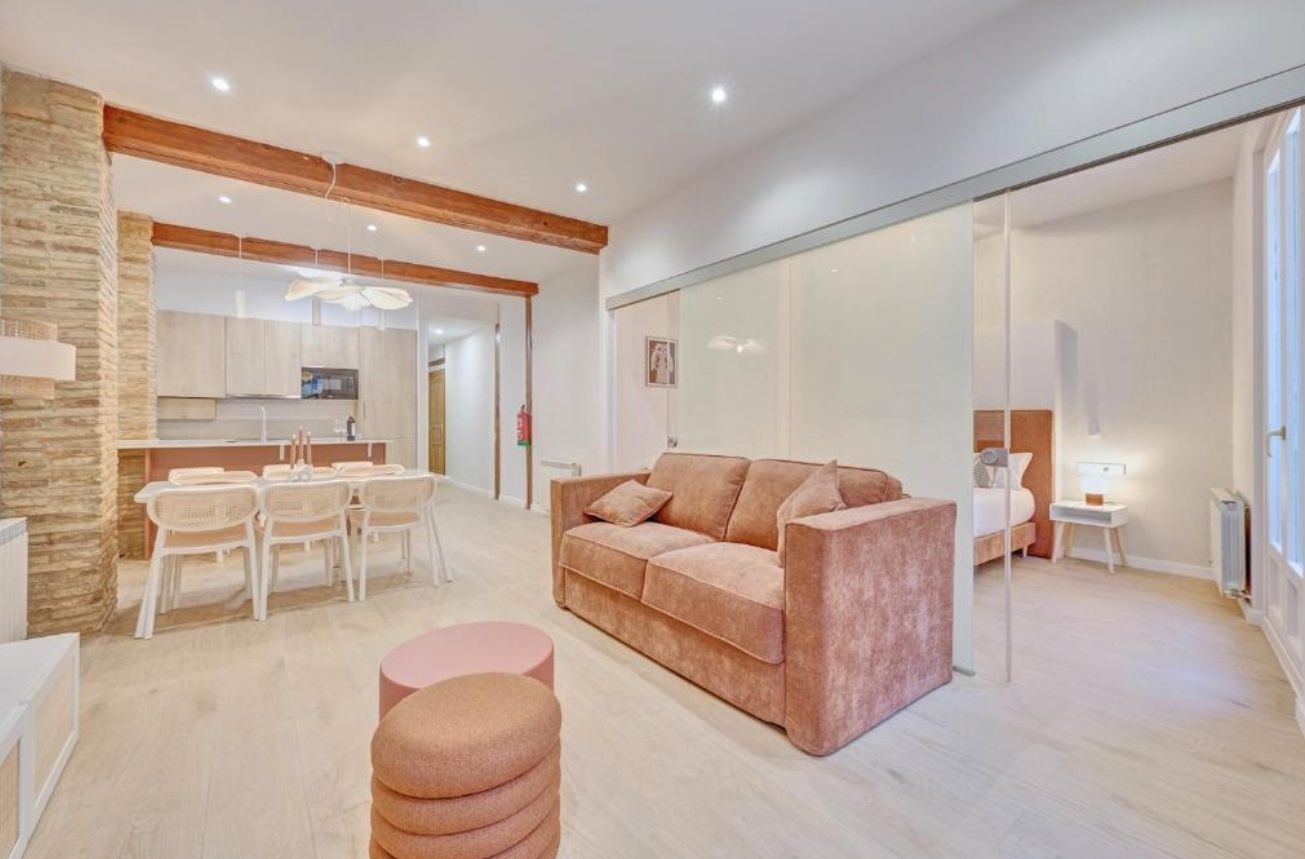 Living room of Apartment to rent in  Pamplona / Iruña  with Air Conditioner, Heating and Parquet flooring