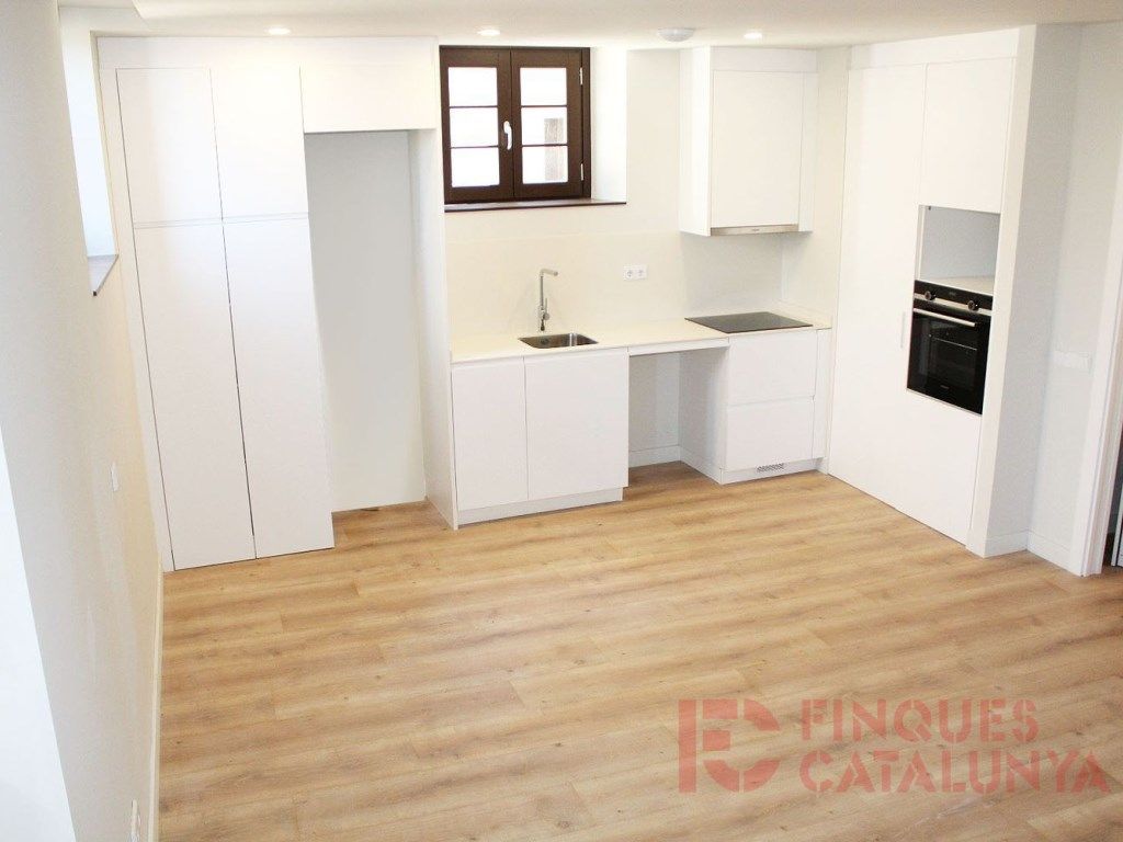 Cuina de Dúplex en venda en Girona Capital amb Aire condicionat