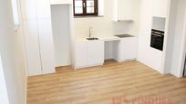 Cuina de Dúplex en venda en Girona Capital amb Aire condicionat