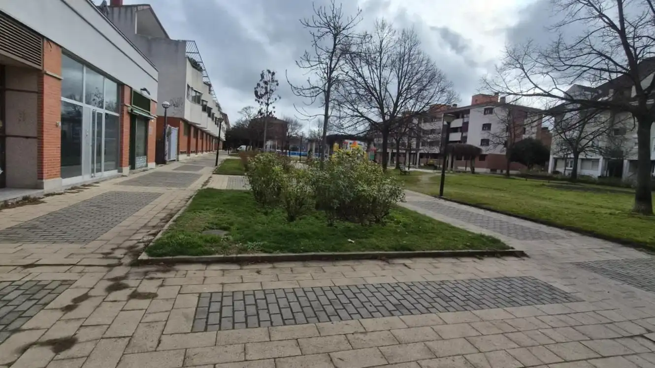 Estudio de alquiler en Plaza Plaza Camilo José Cela, 25, Covaresa