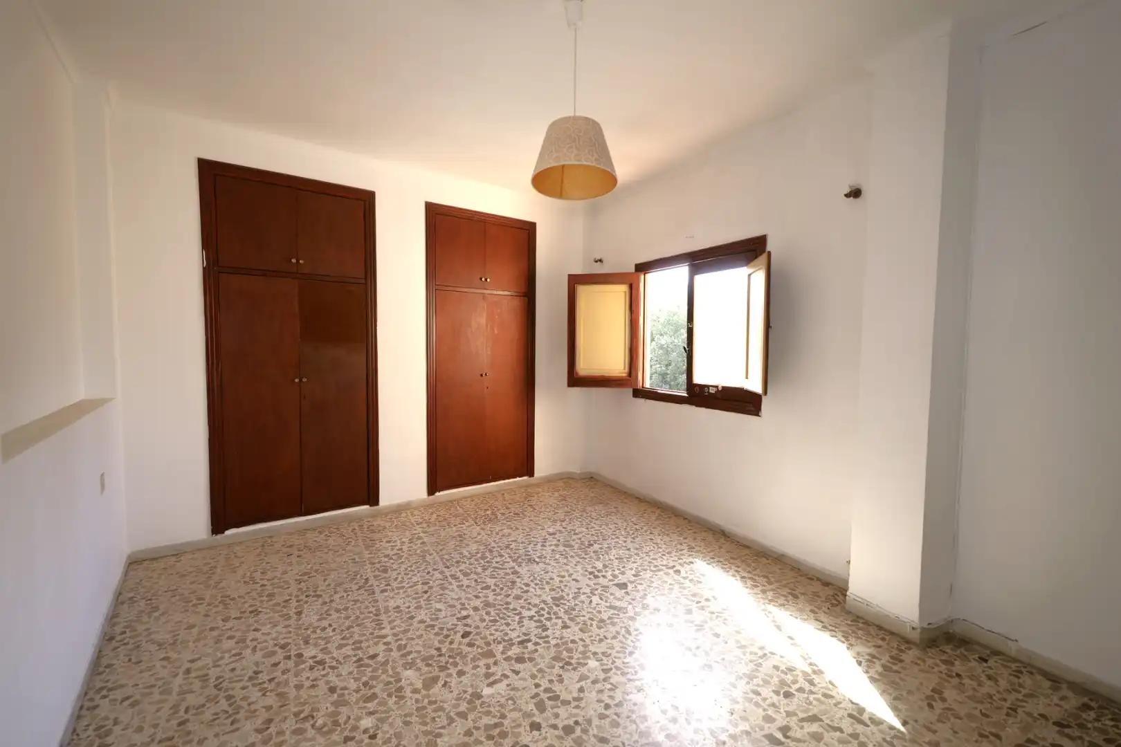 Habitación de Ático en venta en Berja