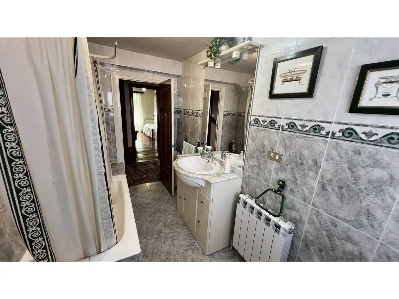 Bathroom of Houses for sale in Merindad de Montija  with Heating, Private garden and Terrace