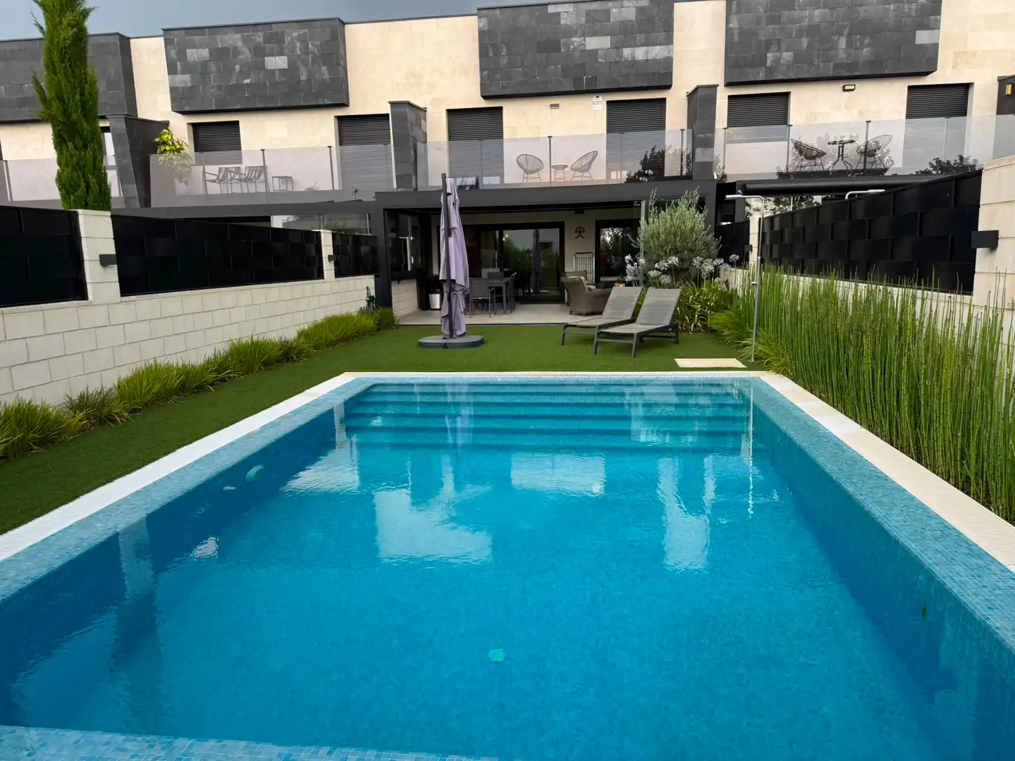 Piscina de Casa o xalet en venda en Boadilla del Monte amb Calefacció, Jardí privat i Terrassa