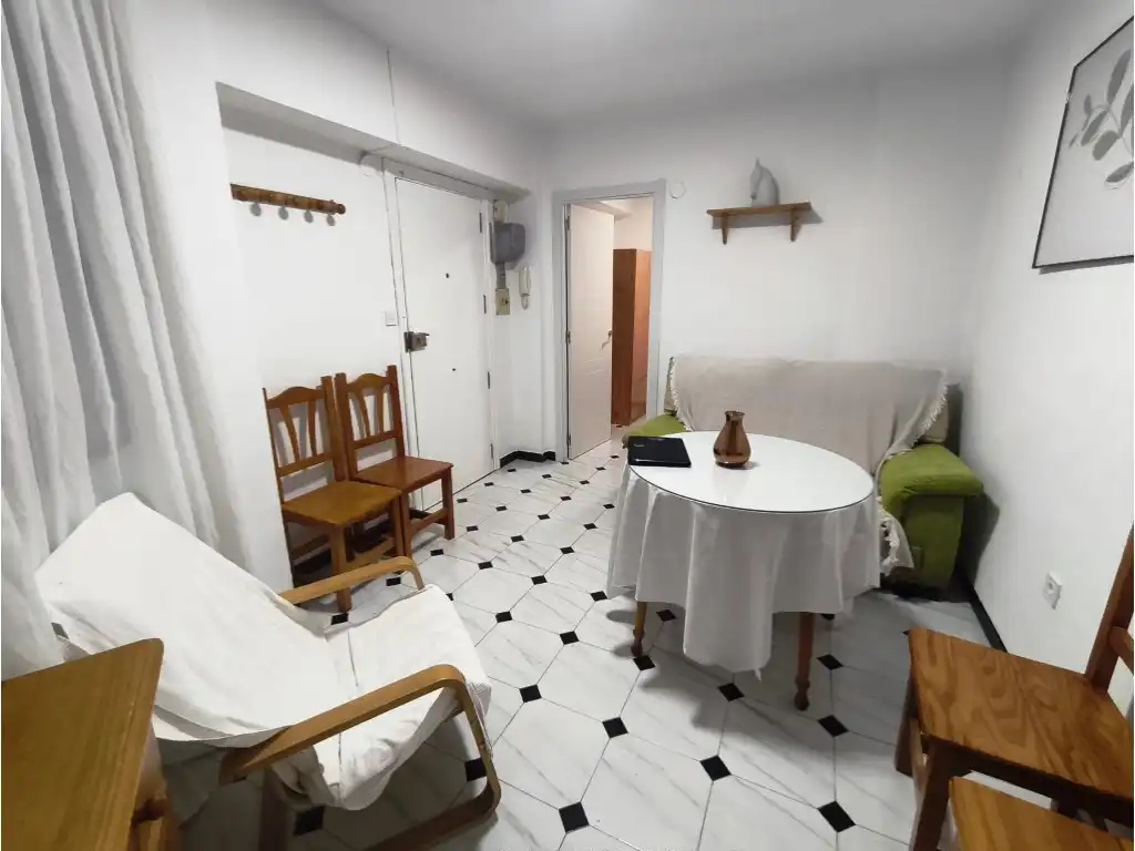 Flat for rent in Huerta de la Reina - Trassierra