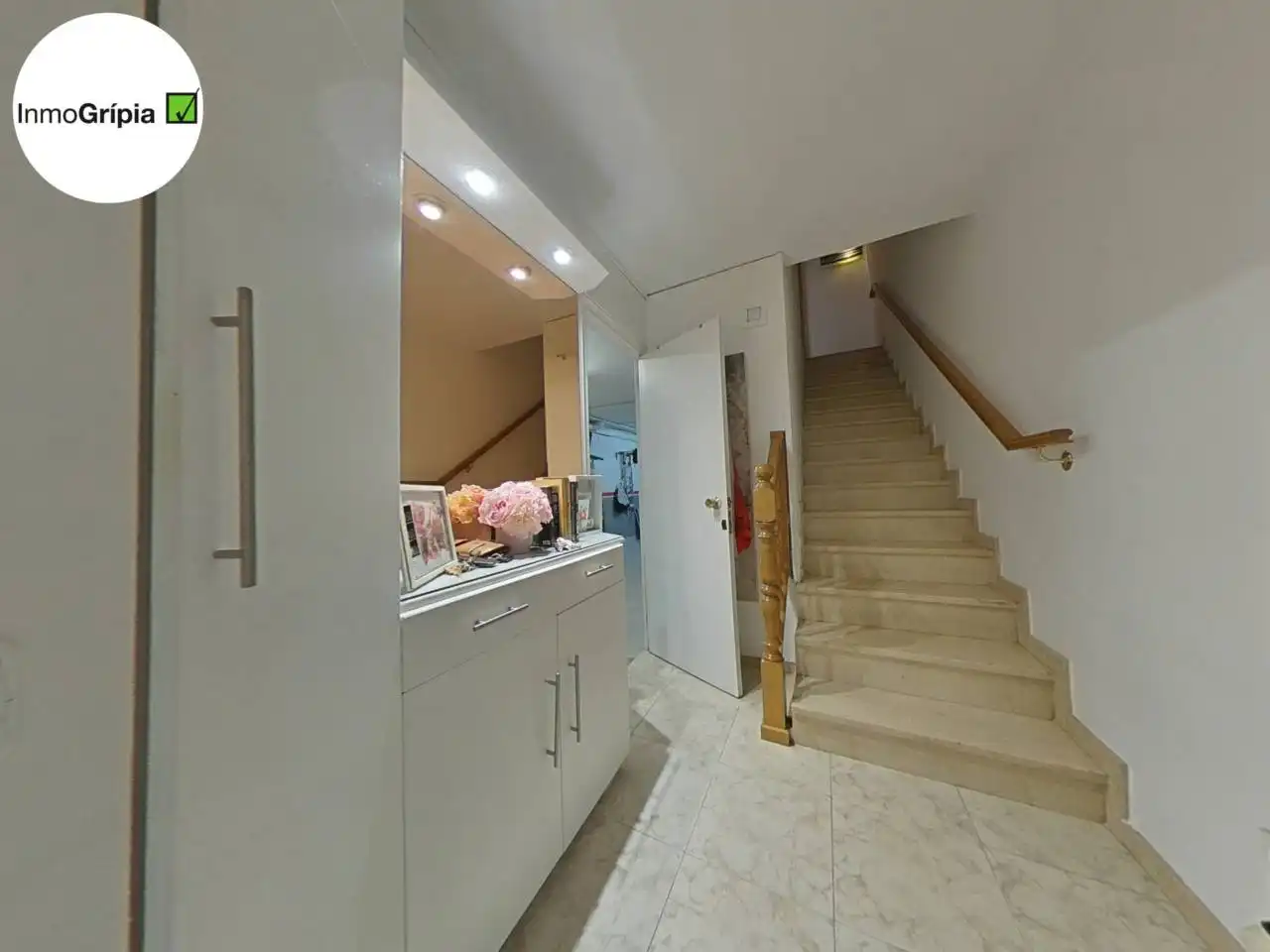 Houses for sale in Terrassa  with Air Conditioner, Heating and Parquet flooring