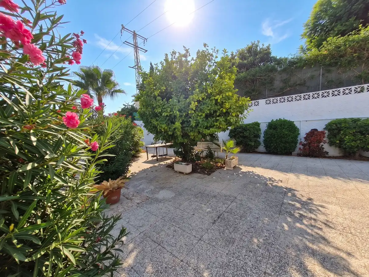 Casa amb jardí en venda a Benalmádena pueblo, imagen 2