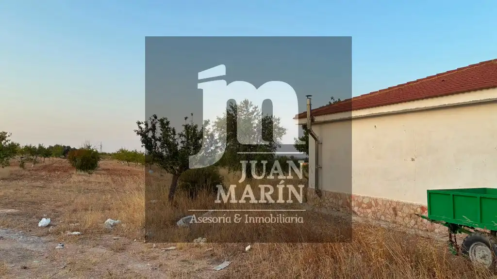 Finca rústica en venda en Peñas de San Pedro amb Calefacció, Jardí privat i Moblat