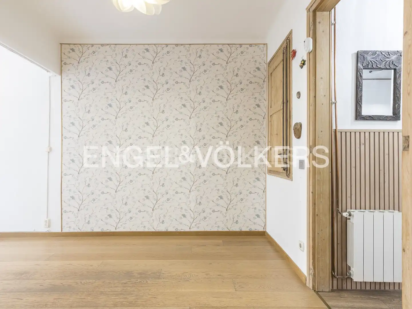 Flat for sale in Barcelona  with Air Conditioner, Heating and Furnished