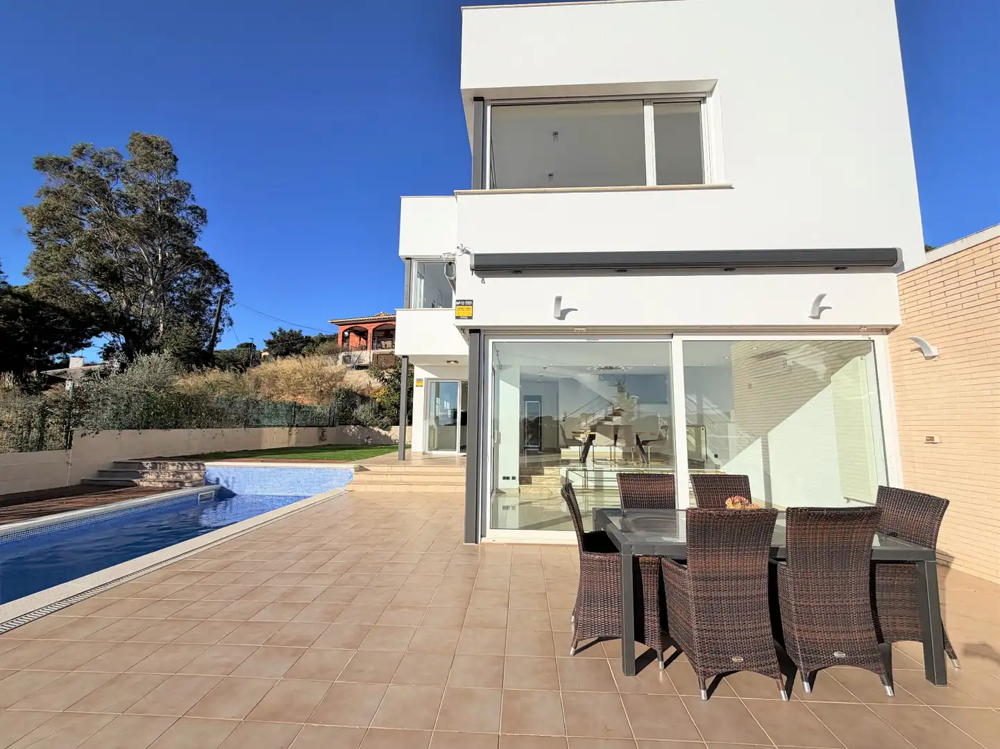 Chalet con piscina en venta en Carrer del Ripollès, imagen 2