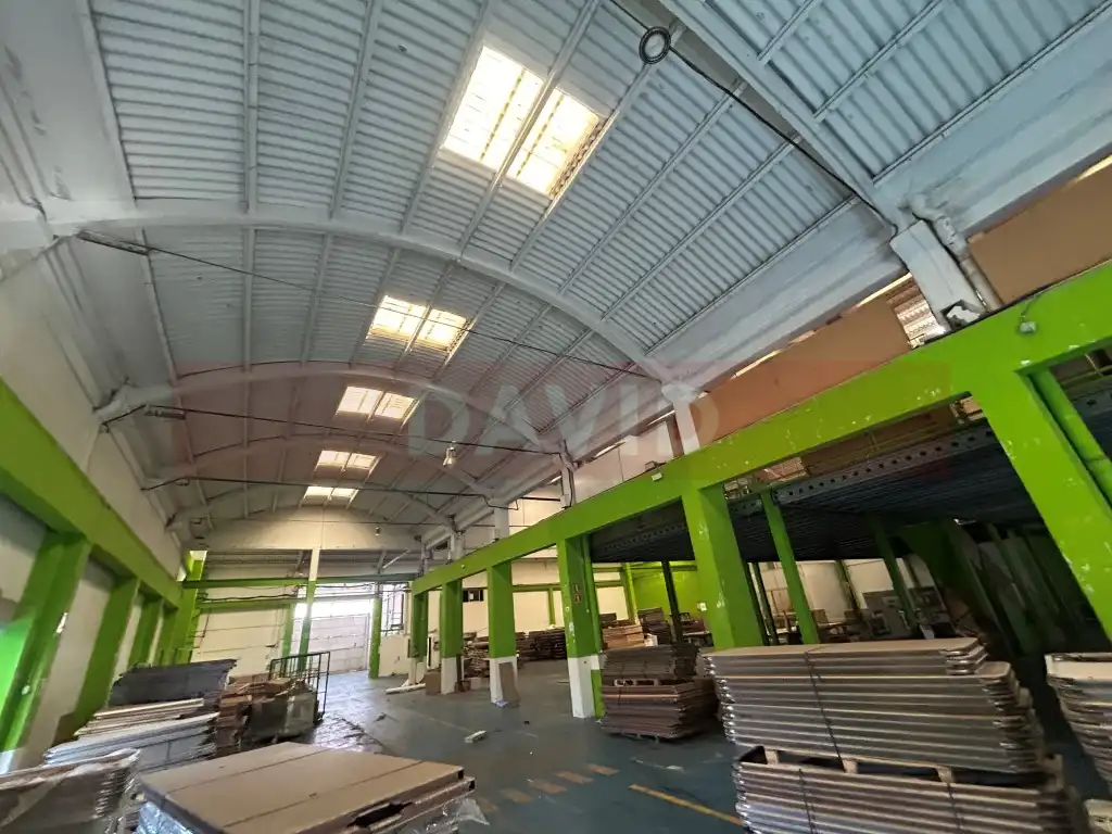 Industrial building for sale in Calle Crom Del, imagen 17