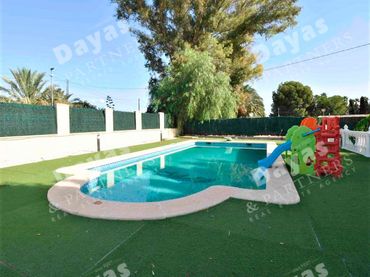 Villa avec piscine à vendre à Redován