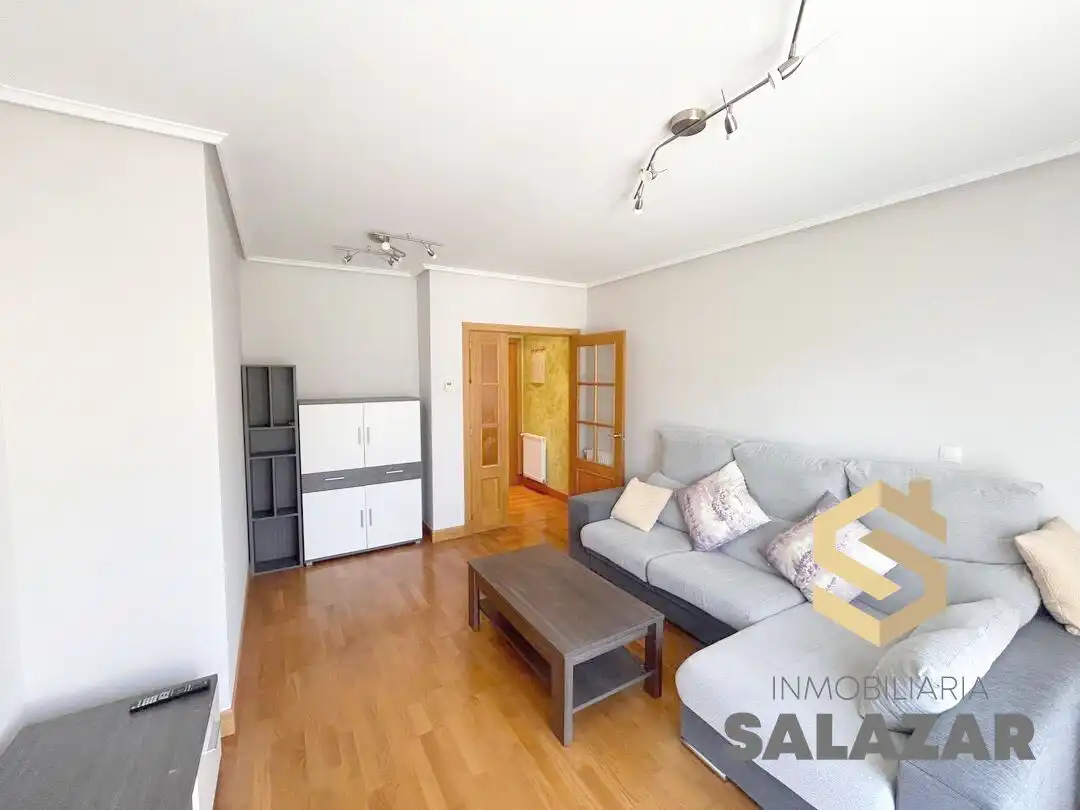 Living room of Flat for rent in Etxebarri  with Heating