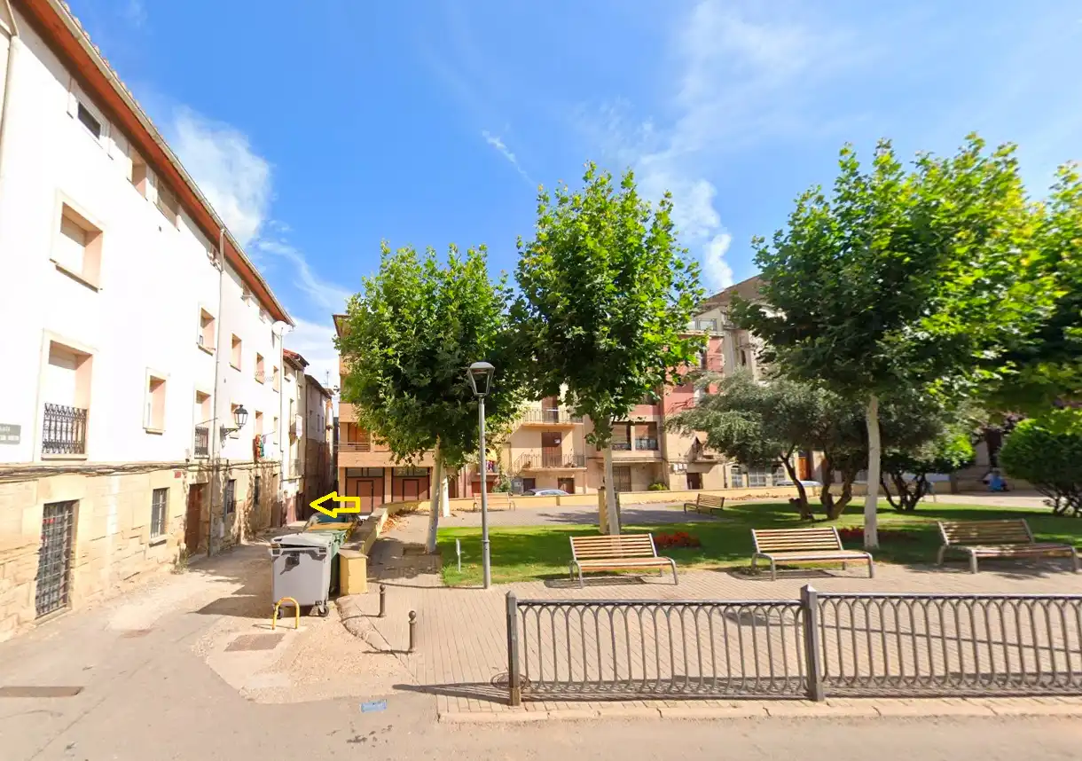 Vista exterior de Local en venta en Cenicero