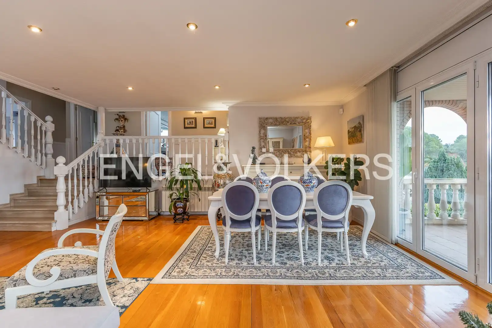 Comedor de Casa o chalet en venta en Castellar del Vallès con Aire acondicionado, Calefacción y Jardín privado