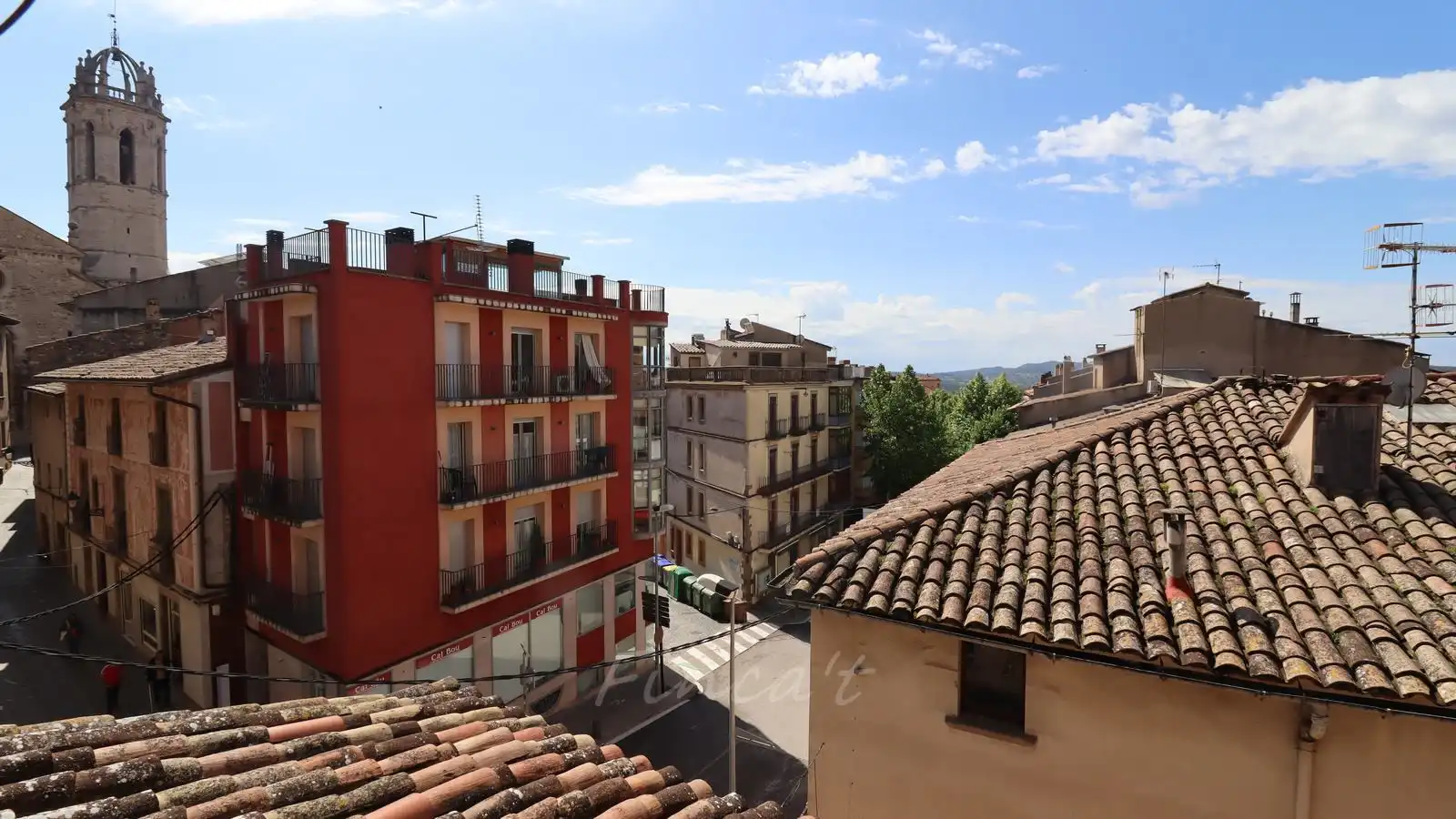 Außenansicht von Gebäude zum Verkauf in Moià