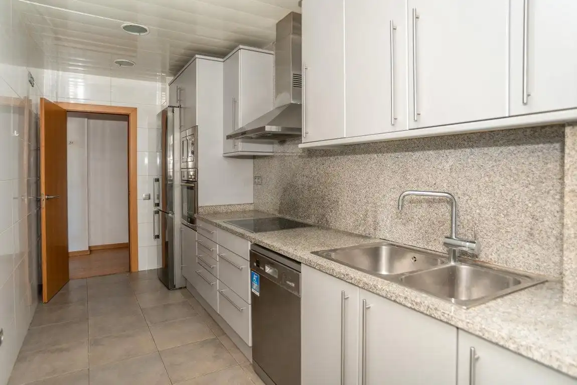 Küche von Wohnung zum Verkauf in Badalona mit Heizung, Parkett und Terrasse