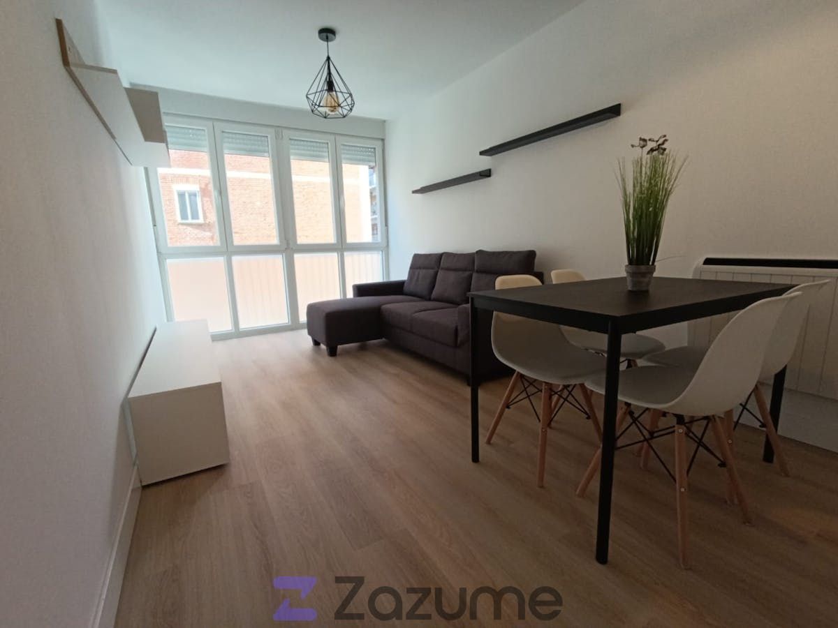 Living room of Flat to rent in Palencia Capital  with Heating, Furnished and Oven
